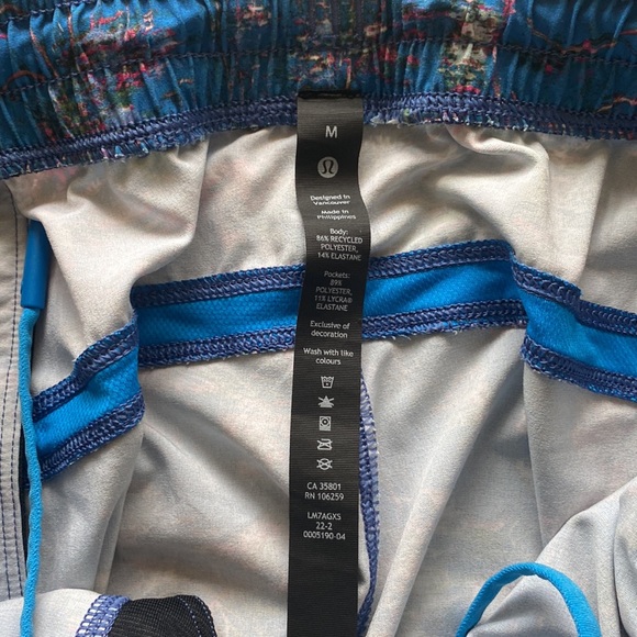 Blue/Pink Lululemon Pace Breaker Linerless Running Short - Size M - Picture 6 of 7